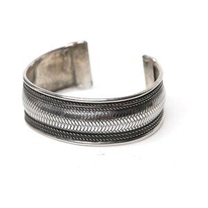 Vintage Antique Silver Tone Cuff Bracelet Fashion Metal Adjustable Retro
